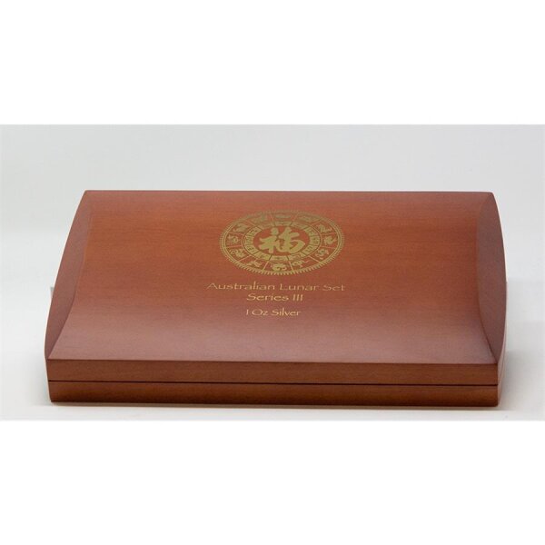 Runde Münze mit geprägtem Tiger-Motiv, Brilliant Uncirculated, feine Oberflächenstruktur.