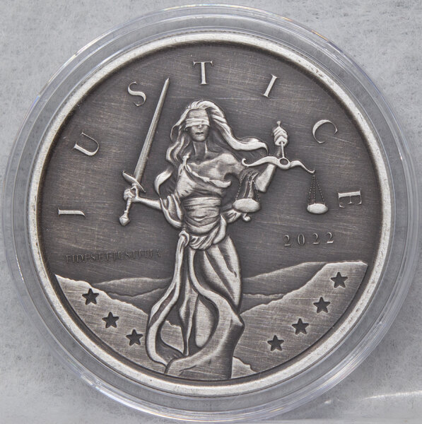 Gibraltar Lady Justice - 1 Pfund 2022 - 1 oz. antique finish