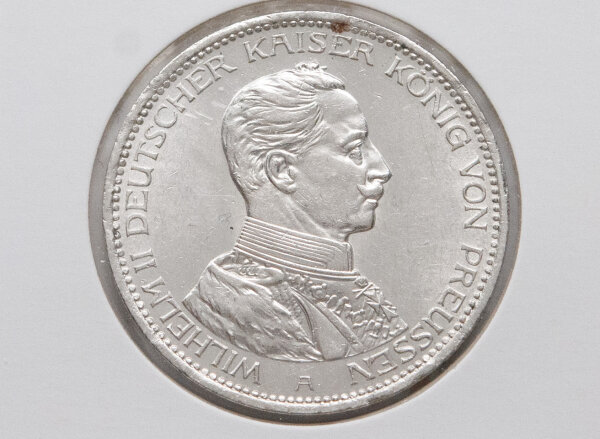 3 Mark 1914 Preußen – Wilhelm II. im Uniformrock, Münzzeichen A, Umschrift DEUTSCHER KAISER KÖNIG VON PREUSSEN.