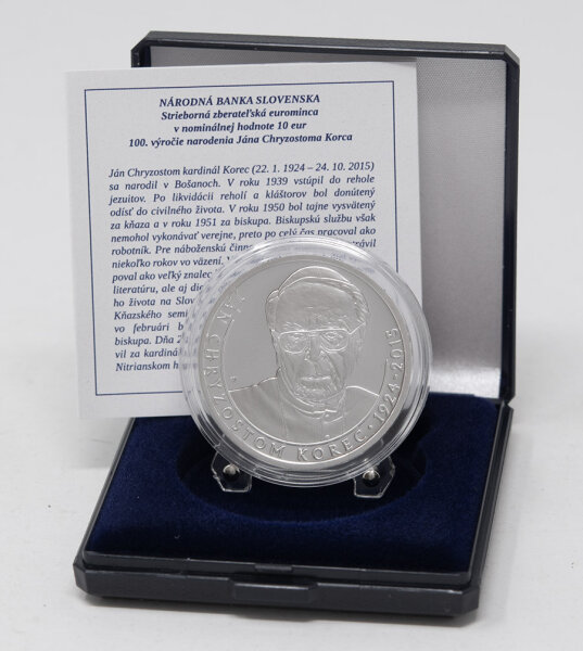 Runde Münze mit geprägtem Portraitprofil-Motiv, Brilliant Uncirculated, feine Oberflächenstruktur.