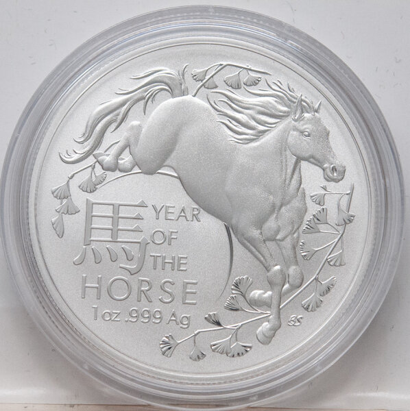 Runde Münze mit geprägtem Pferd-Motiv, Brilliant Uncirculated, feine Oberflächenstruktur.