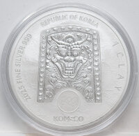 Detailaufnahme Gravur, Inschriften und Feinheitskennzeichnung der Silbermedaille