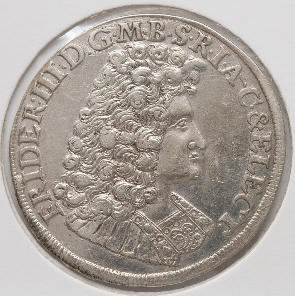 2/3 Taler 1690, Vorderseite mit barockem Portrait Friedrich III und umlaufender Titulatur.