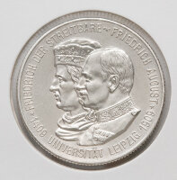 Nahaufnahme der Gedenkmünze von 1909 zum...