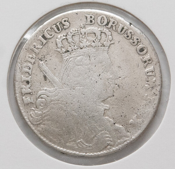 Vorderseite der preußischen 1/3 Taler-Münze von 1753. Zu sehen ist das Brustbild Friedrichs II. mit Lorbeerkranz nach rechts. Die Umschrift lautet FRIDERICUS BORUSSORUM REX. Die Münze zeigt eine attraktive historische Zirkulationspatina.