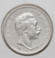 Nahaufnahme der Vorderseite: Das ausdrucksstarke...