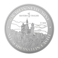 Detaillierte Rückseite des Bayern Thalers 2026 mit der Ansicht von Schloss Neuschwanstein vor Alpenkulisse, Beschriftung BAVARIAN STATE MINT, BAYERN 1 THALER und NEUSCHWANSTEIN CASTLE.