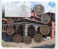 Rückseite des bulgarischen Kursmünzensatzes 2026 im Folder, die alle enthaltenen Münzen von 1 Stotinka bis 2 Lewa in glänzender Erhaltung zeigt.