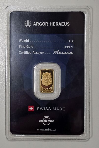 Vorderseite des 1g Goldbarrens mit dem Argor-Heraeus Logo, Gewicht und Reinheit .9999.