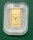 Rückseite der Dune Coincard mit dem Konterfei von König Charles III. und den technischen Spezifikationen.