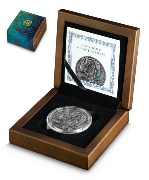 Spektakuläre Motivseite der 2 oz Feinsilbermünze 2026 Thor & Jörmungandr im Ultra High Relief mit Edelsteinen und UV-Farben.